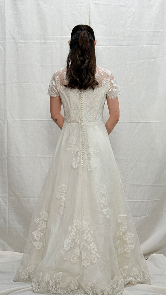 Vintage 1950s Lace Wedding Dress
