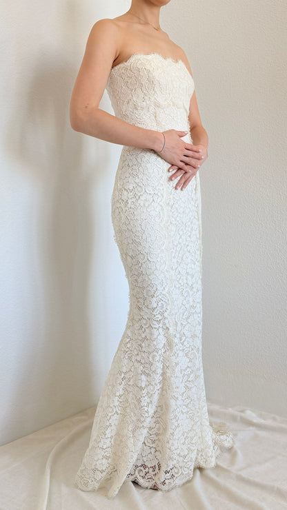 Dolce & Gabanna Lace Wedding Gown