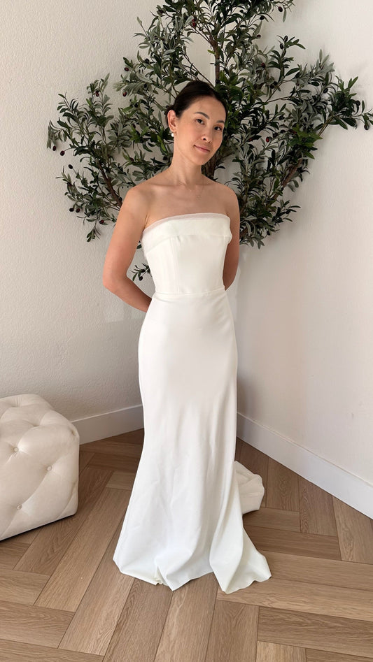 NEWHITE 'Fate' Strapless Gown